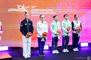 wag aa podium sfe03677 simone ferraro ph